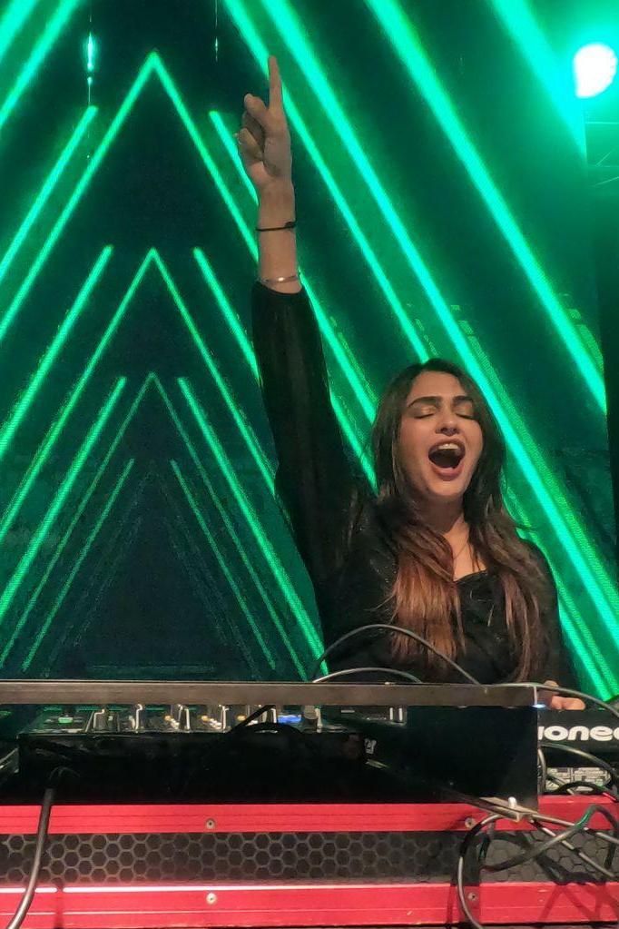 DJ-Aanvi-05